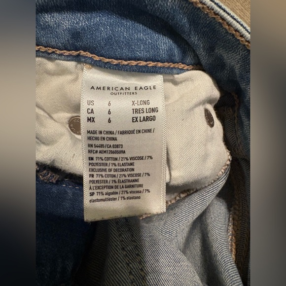 American Eagle Outfitters Light Blue Distressed Flare Jeans - Picture 5 of 5